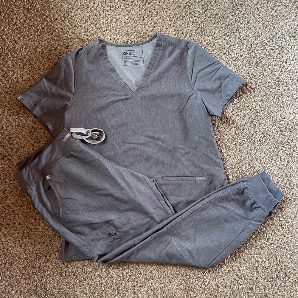 Graphite Figs Scrubs Set